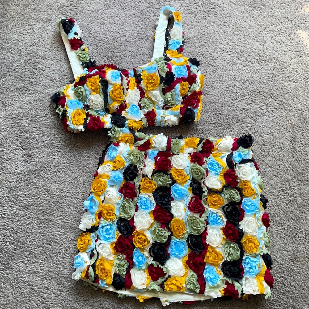 NWOT Two piece floral skirt set
